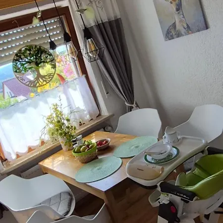 Green Home Apartment
